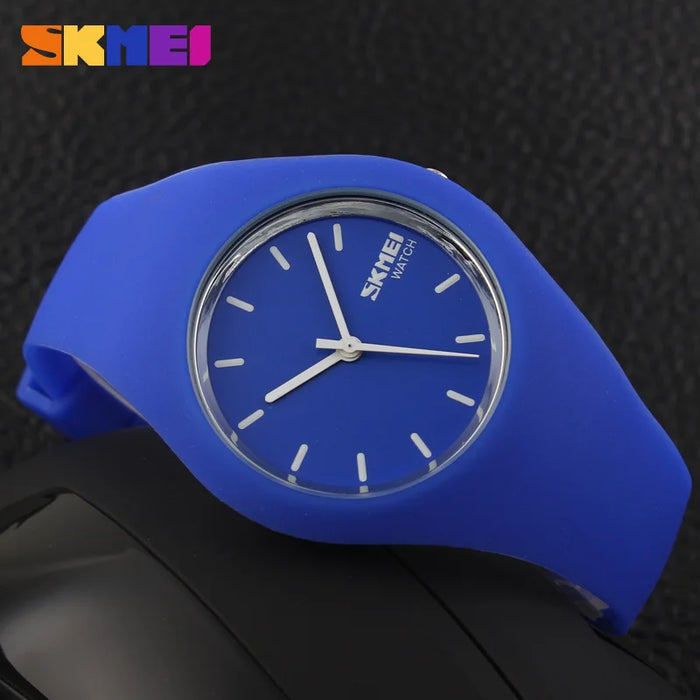SKMEI Women Watches Man Silicone Strap 3Bar Waterproof Clock Quartz Wristwatches For Lady Fashion Casual Watch Female Gift 9068