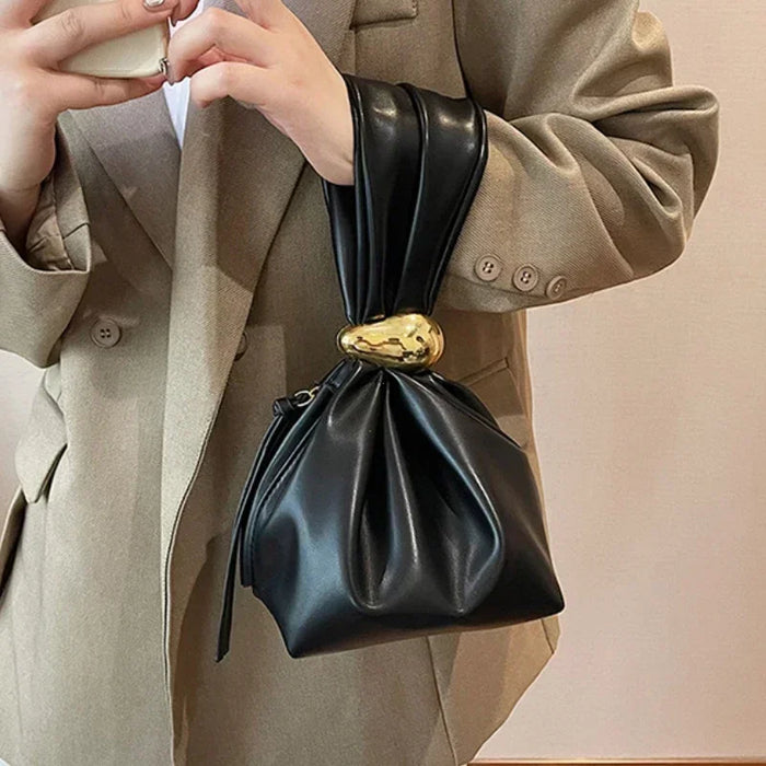 Soft Leather Clutch Bag for Travel Luxury Designer Women Pleated Mini Bucket Pouch Temperament Side Zipper Party Evening Bags