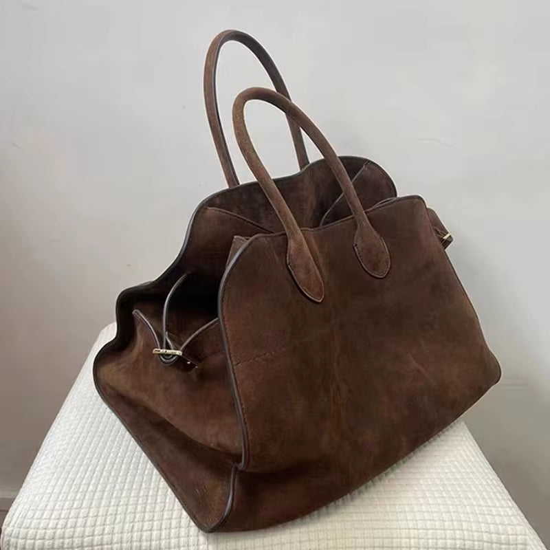2024 High-End Niche Design Handbags Outdoor Travel Bags Autumn and Winter New High-Capacity Retro Commuter Handbags Ladies