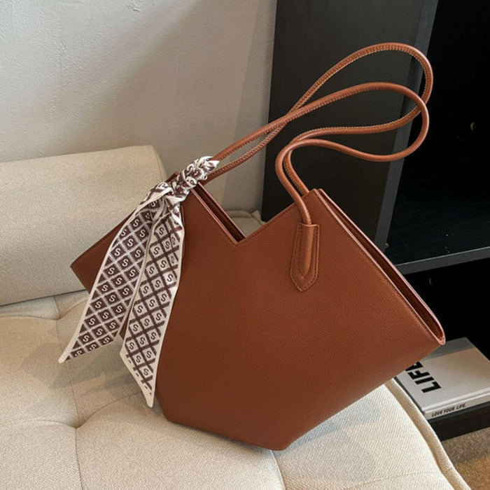 Large capacity niche fashion shoulder bag