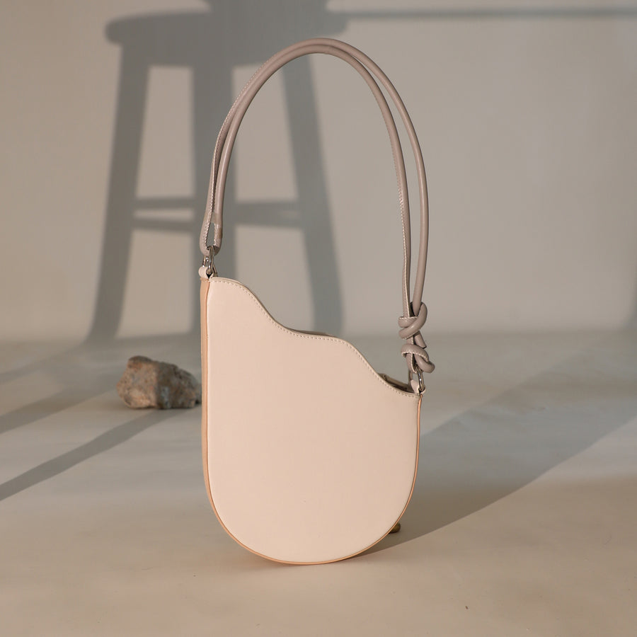 Circular Saddle Bag