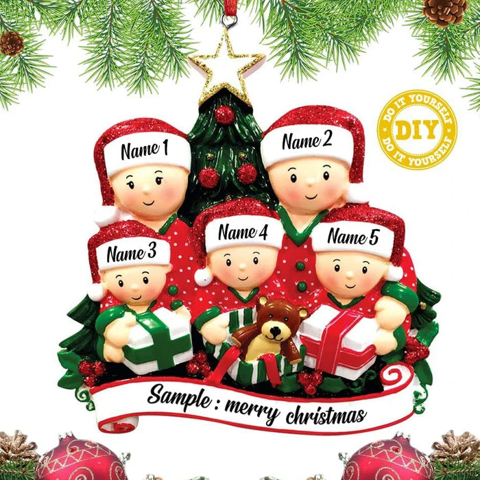 DIY Personalized Christmas Tree Hanging Ornaments.