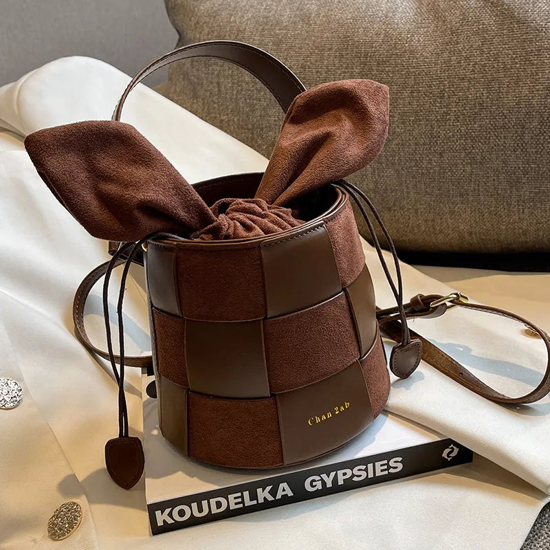 Women's Pail Bag 2023 New Bow Party Cross-body Bag Frosted Woven Portable Bucket Bag 3D Handbag Lovely Chocolate Cylindrical Bag